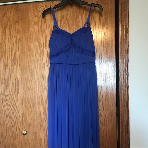 Jessica Simpson gown - Picture 1 of 5